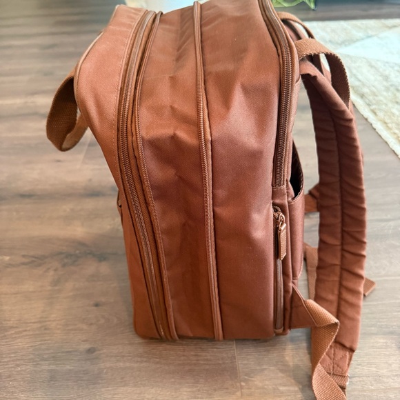 BEIS Expandable Backpack - Picture 8 of 16